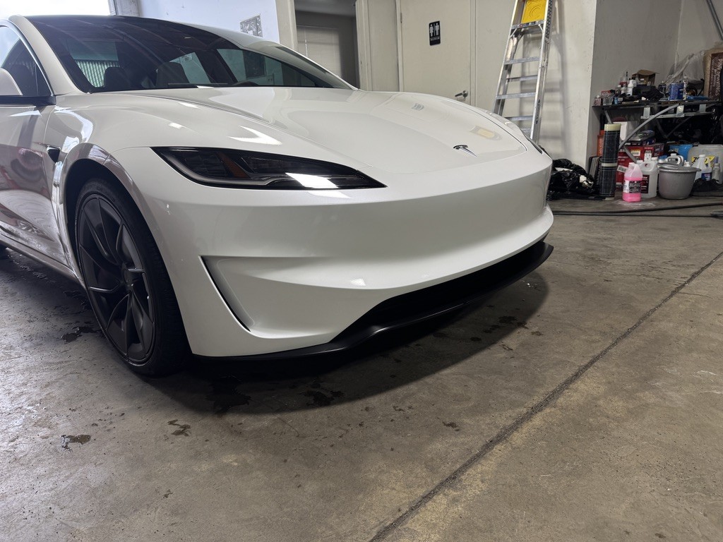 Finished vehicle